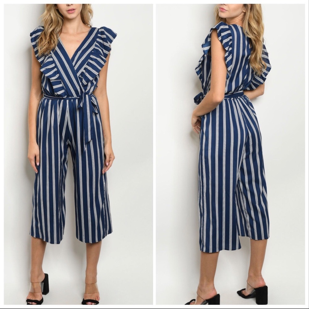 NEW‼️NAVY IVORY RUFFLE SLEEVES- jumpsuit